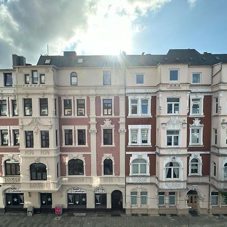 Exklusives Apartment Im Historischen Wohnhaus Mit Kamin, Bad & Viel Platz ブレーマーハーフェン エクステリア 写真