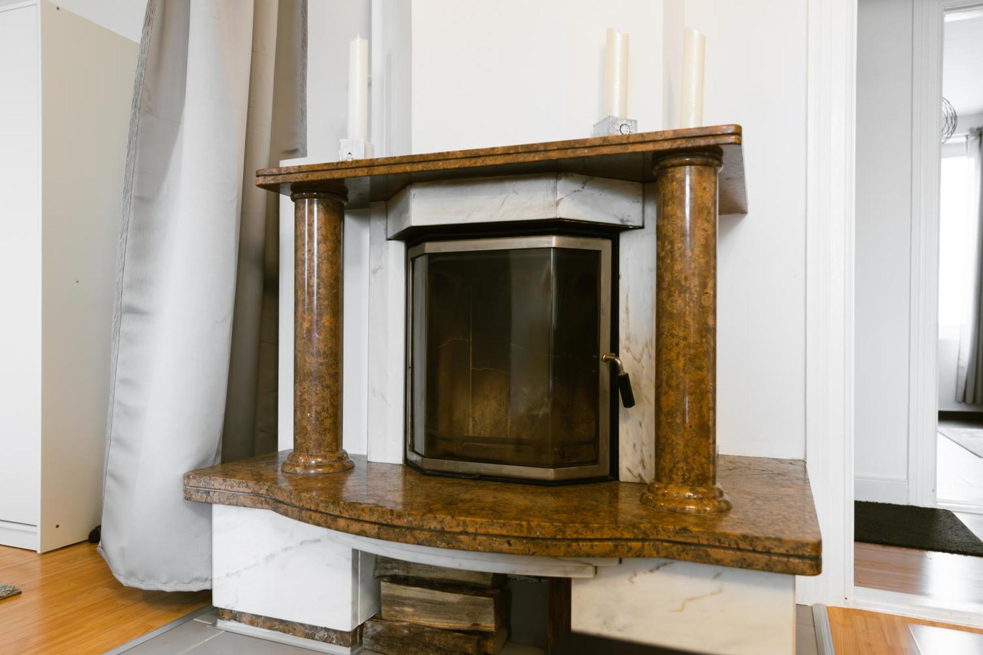 Exklusives Apartment Im Historischen Wohnhaus Mit Kamin, Bad & Viel Platz ブレーマーハーフェン エクステリア 写真