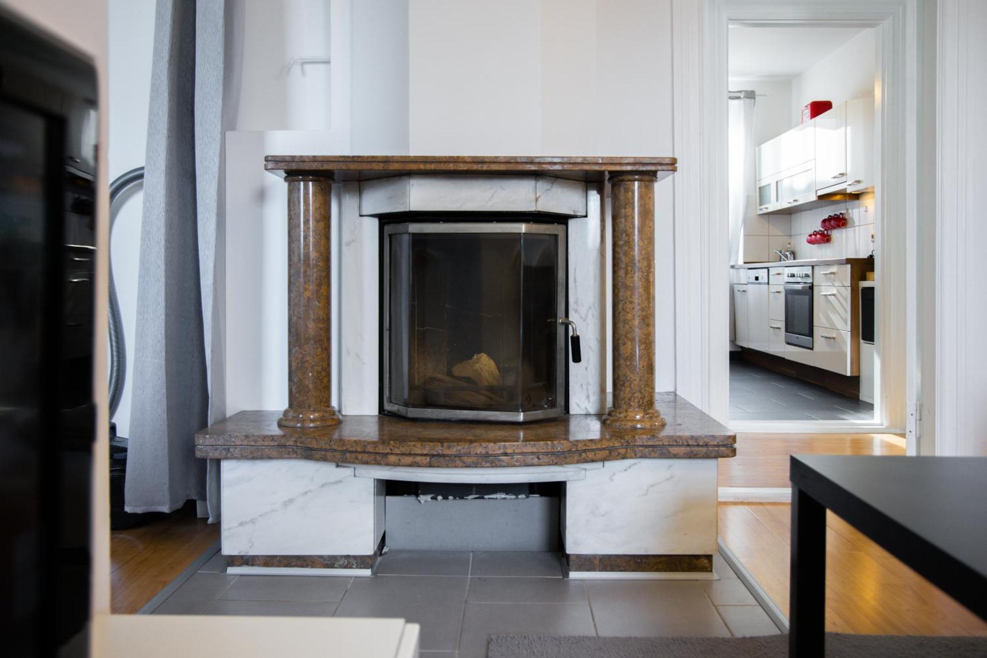 Exklusives Apartment Im Historischen Wohnhaus Mit Kamin, Bad & Viel Platz ブレーマーハーフェン エクステリア 写真