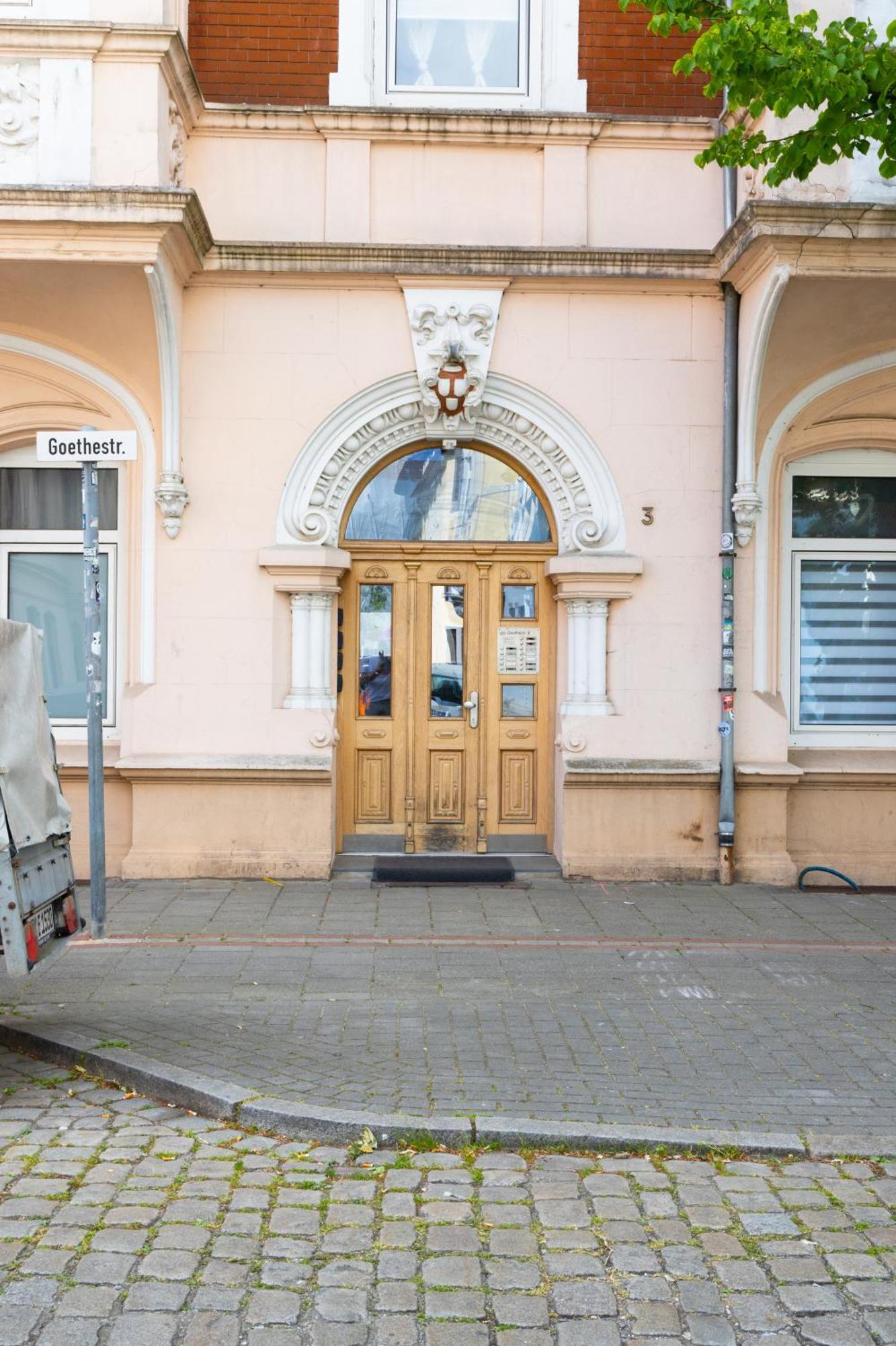 Exklusives Apartment Im Historischen Wohnhaus Mit Kamin, Bad & Viel Platz ブレーマーハーフェン エクステリア 写真